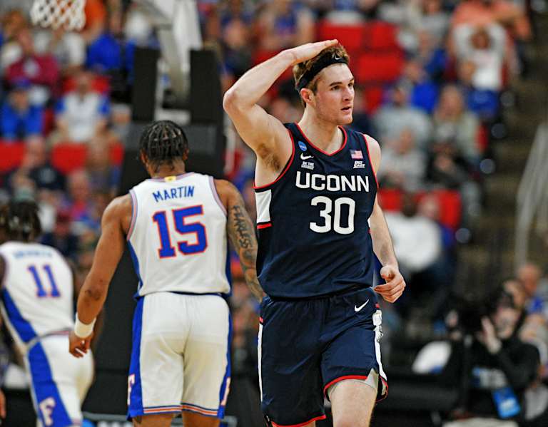 connecticut.rivals.com